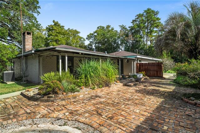 307 West 10th Avenue Covington, LA 70433 - Photo 3 of 35