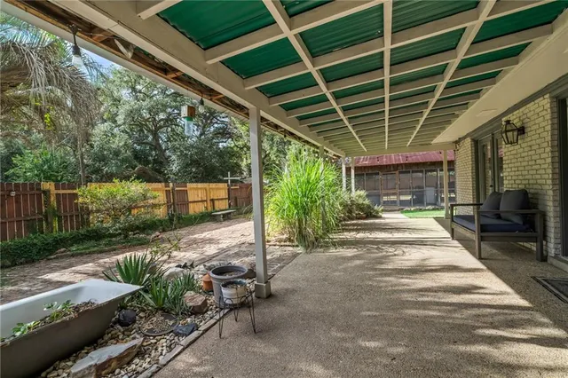 $620,000 | 307 West 10th Avenue, Covington, LA 70433