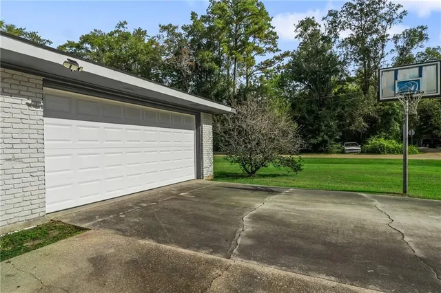 $620,000 | 307 West 10th Avenue, Covington, LA 70433