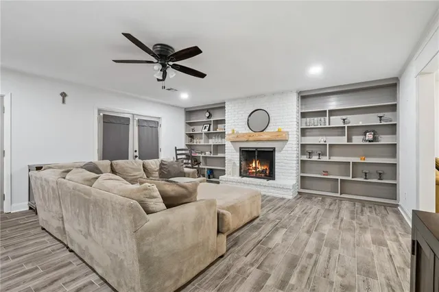 $620,000 | 307 West 10th Avenue, Covington, LA 70433