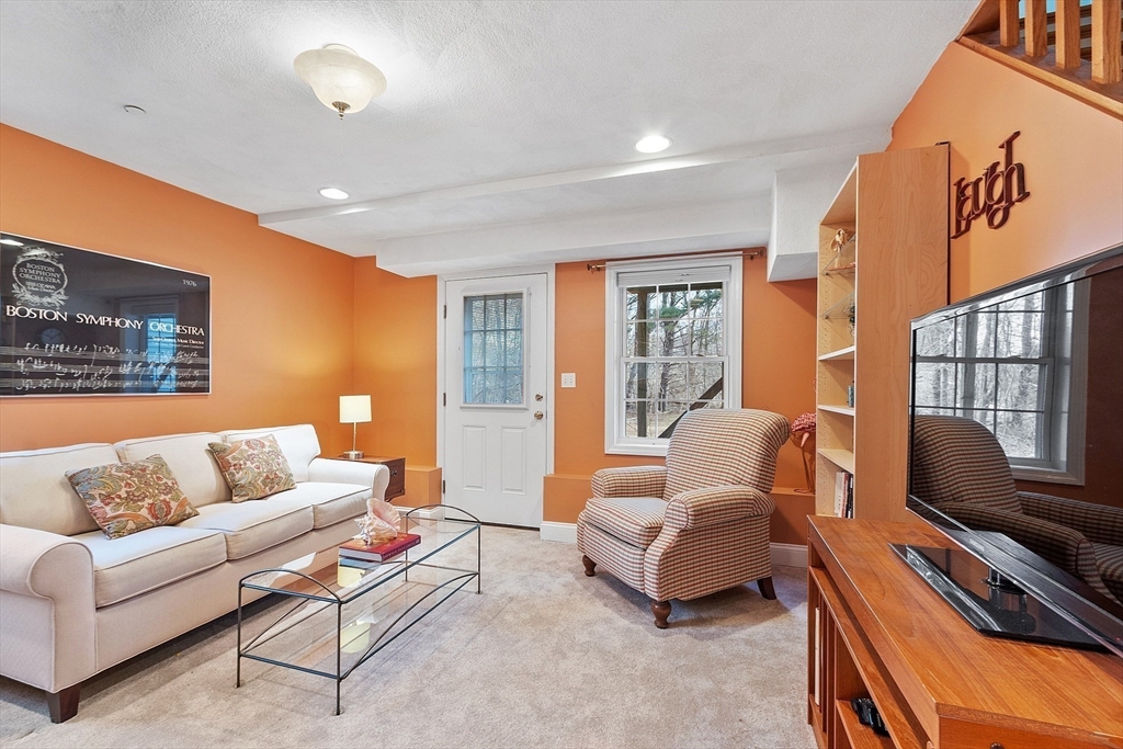 7 Brooksbie Road, Unit 2 Bedford, MA 01730 - Photo 15 of 29