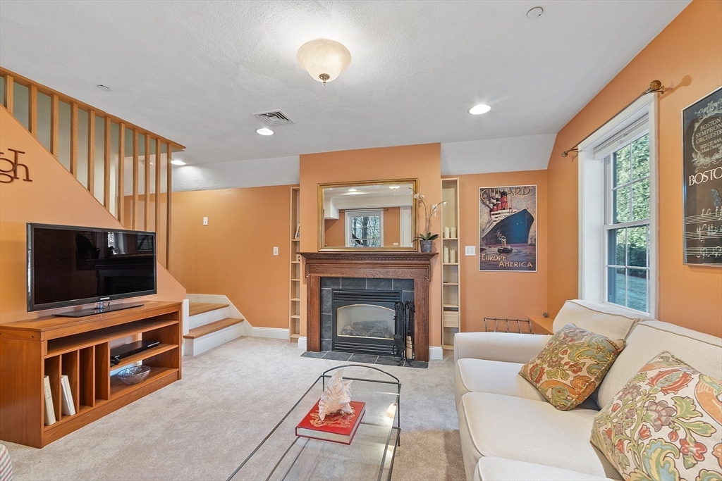 7 Brooksbie Road, Unit 2 Bedford, MA 01730 - Photo 17 of 29