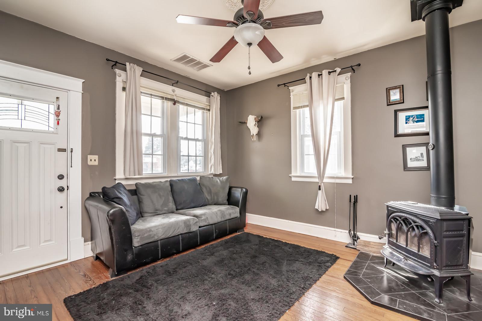 71 Chatham Heights Road Fredericksburg, VA 22405 - Photo 10 of 25 a living room with furniture and a window