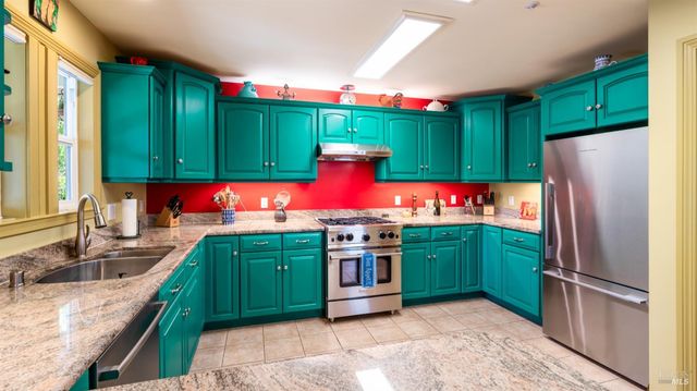 $1,300,000 | 27345 Highway 1, Tomales, CA 94971