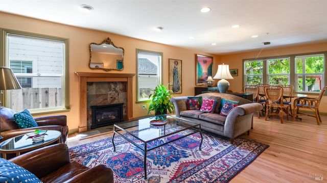 $1,300,000 | 27345 Highway 1, Tomales, CA 94971