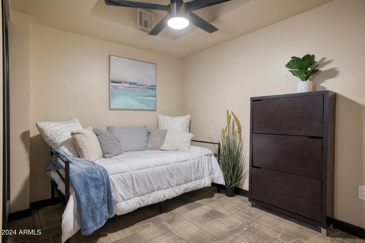385 West Pierson Street, Unit B3 Phoenix, AZ 85013 - Photo 11 of 32 Charming Second Bedroom