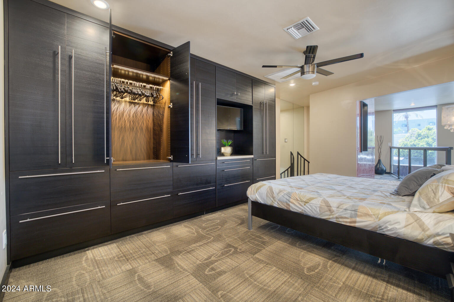 385 West Pierson Street, Unit B3 Phoenix, AZ 85013 - Photo 14 of 32 Great use of Space Throughout