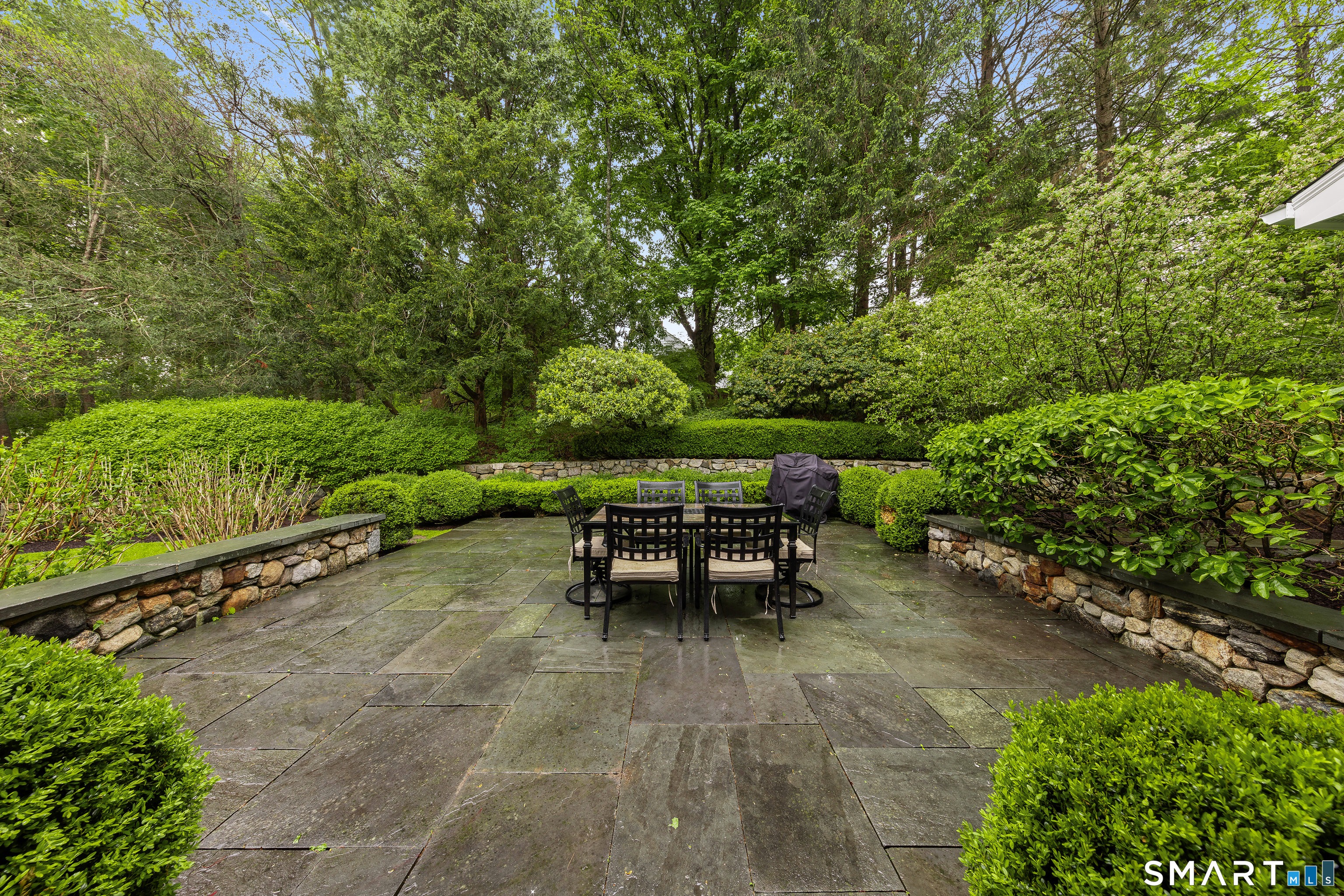 69 Catalpa Road Wilton, CT 06897 - Photo 33 of 38