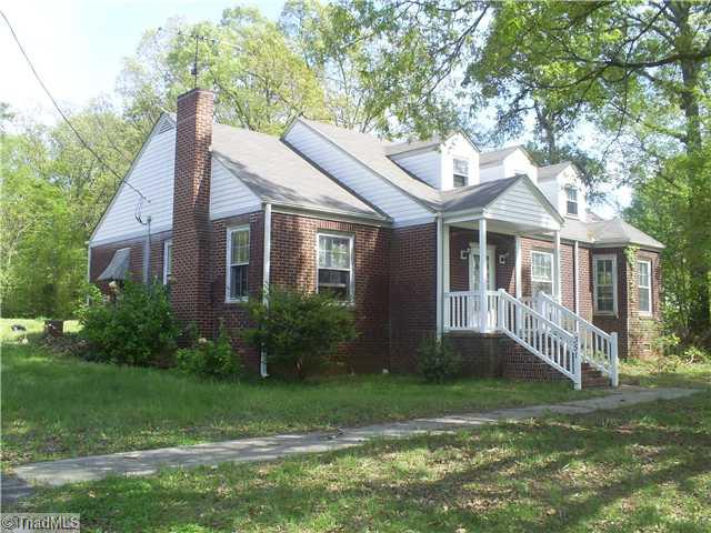 351 Hillcrest Road Linwood, NC 27299 - Photo 2 of 4 Exterior Front.