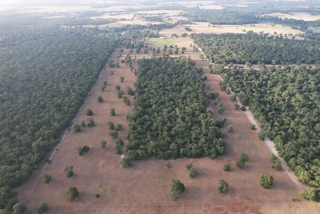 $1,150,000 | 2542 County Road 306, Thrall, TX 76578