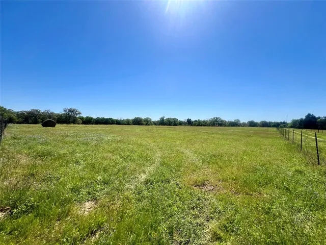 $1,150,000 | 2542 County Road 306, Thrall, TX 76578