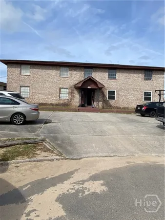 $1,200 | 113 Woodhouse Lane, Unit B, Savannah, GA 31406