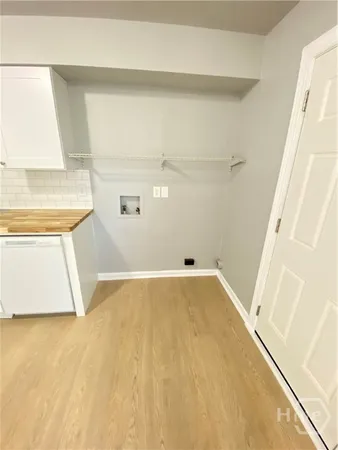 $1,200 | 113 Woodhouse Lane, Unit B, Savannah, GA 31406