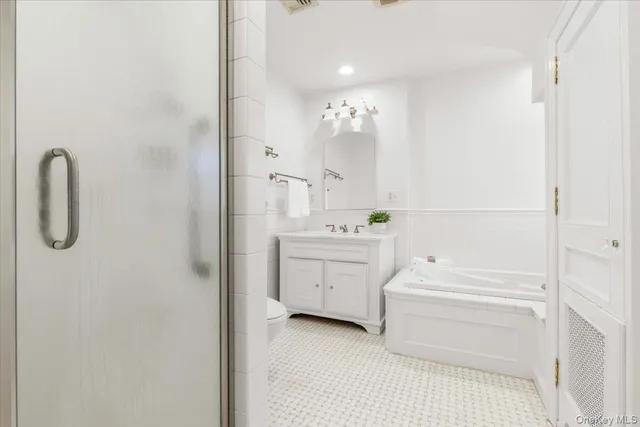 $1,650,000 | 92 Verdun Avenue, New Rochelle, NY 10804