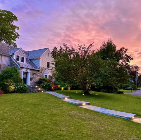 $1,650,000 | 92 Verdun Avenue, New Rochelle, NY 10804