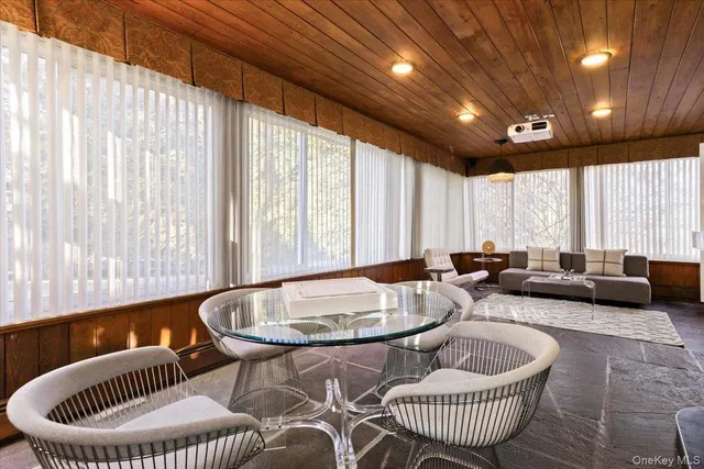 $1,650,000 | 92 Verdun Avenue, New Rochelle, NY 10804