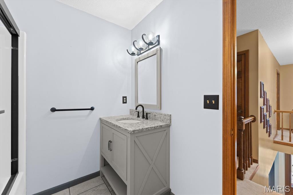 1024 Hickory Point Collinsville, IL 62234 - Photo 31 of 49