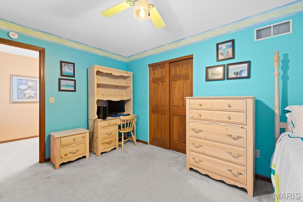 1024 Hickory Point Collinsville, IL 62234 - Photo 35 of 49