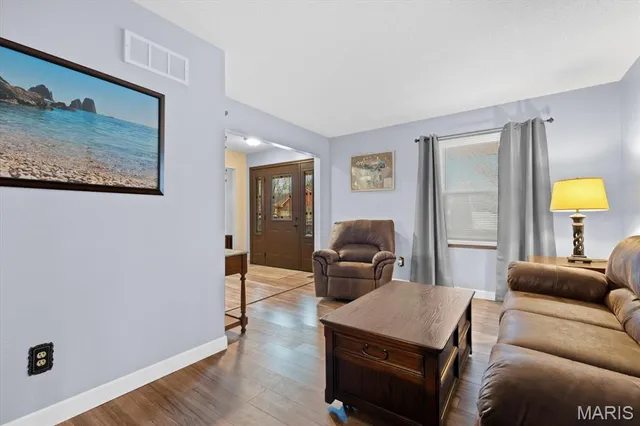 $335,000 | 1024 Hickory Point, Collinsville, IL 62234