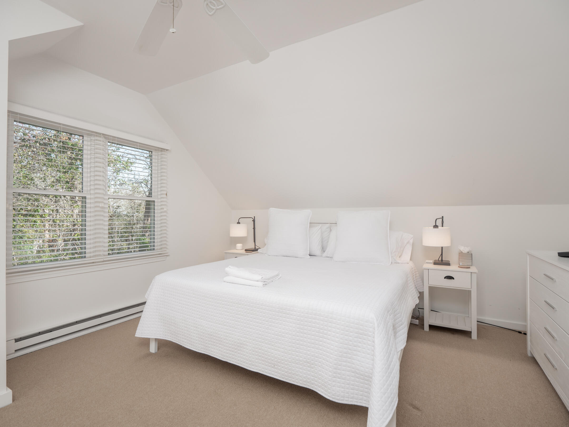 31 Childs Homestead Road Orleans, MA 02653 - Photo 23 of 32 a bedroom with a bed and a window
