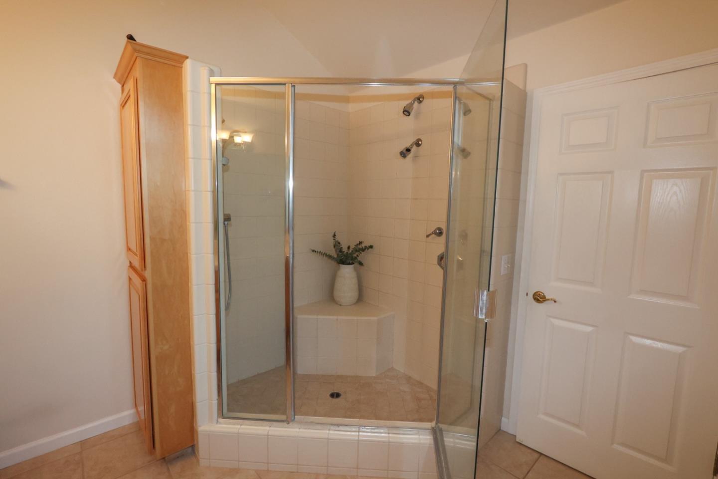 3372 Aptos Rancho Road Aptos, CA 95003 - Photo 28 of 40 a bathroom with a shower