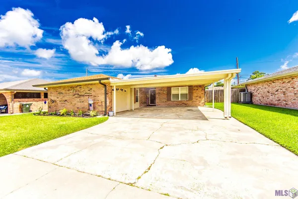 $235,000 | 613 Walker Drive, Houma, LA 70364