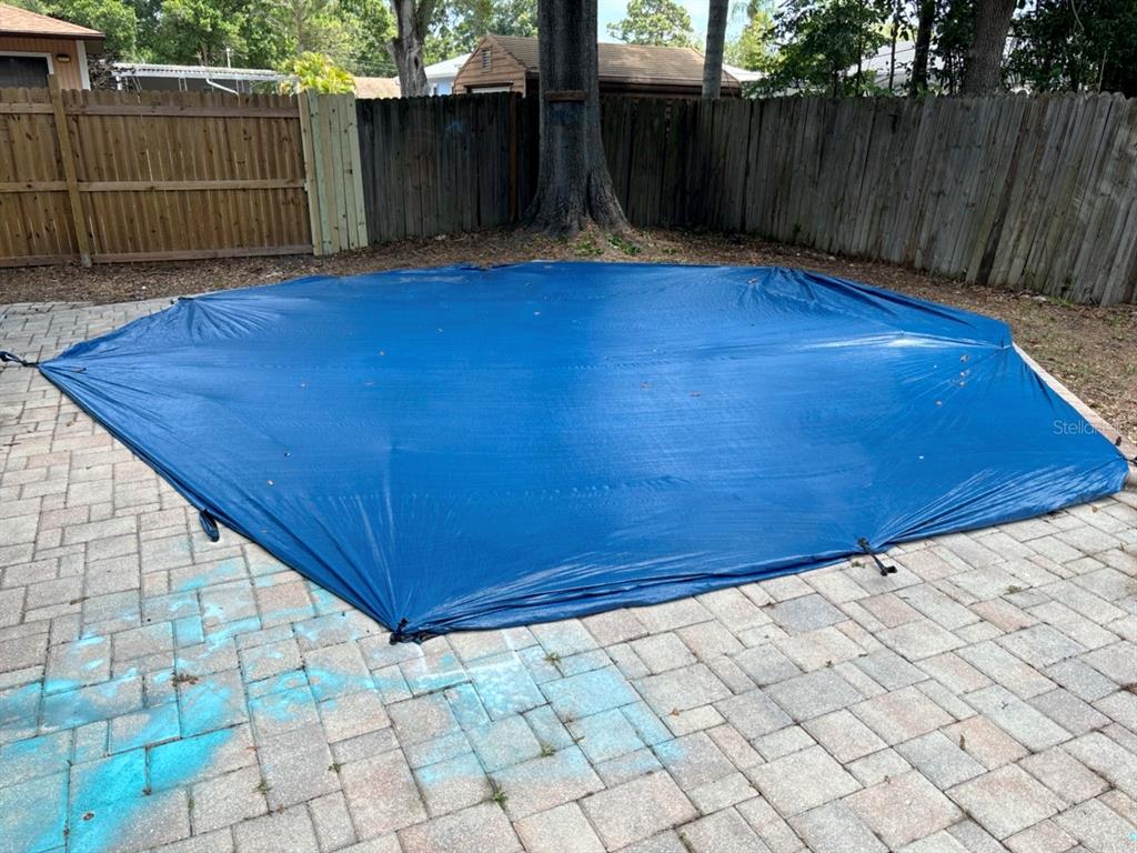 264 14th Street Northwest Largo, FL 33770 - Photo 11 of 12 a view of a backyard