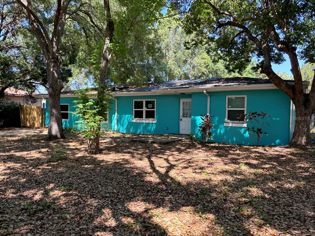 264 14th Street Northwest Largo, FL 33770 - Photo 2 of 12 a view of a house with a yard