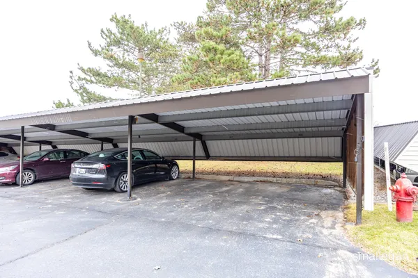 $179,000 | 3406 Devonwood Hills Northeast, Unit E, Grand Rapids, MI 49525