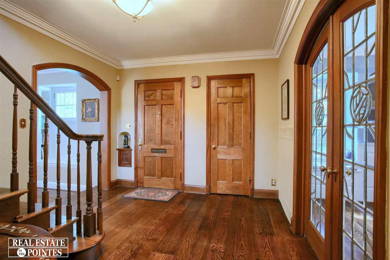 253 Lewiston Road Grosse Pointe Farms, MI 48236 - Photo 6 of 41