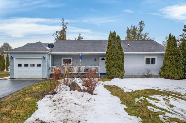 $194,900 | 311 Cedar Street, Jerusalem, NY 14478