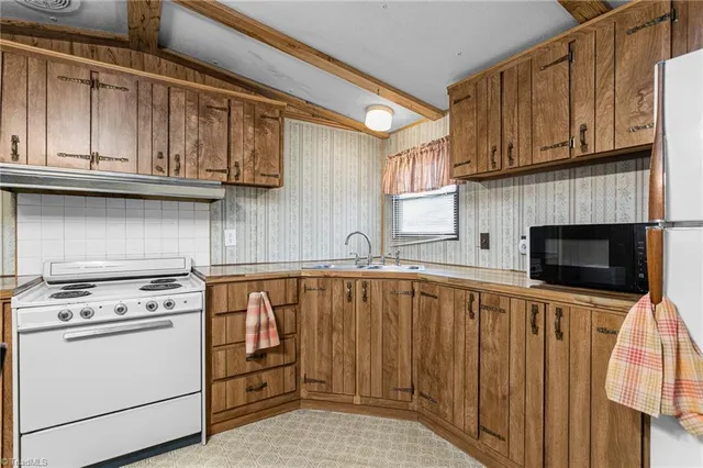 $160,000 | 132 Friendly Road, Thomasville, NC 27360