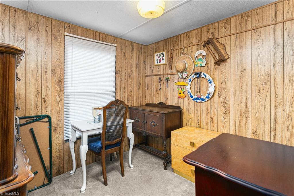 132 Friendly Road Thomasville, NC 27360 - Photo 22 of 31 third bedroom