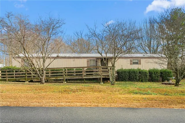 $160,000 | 132 Friendly Road, Thomasville, NC 27360
