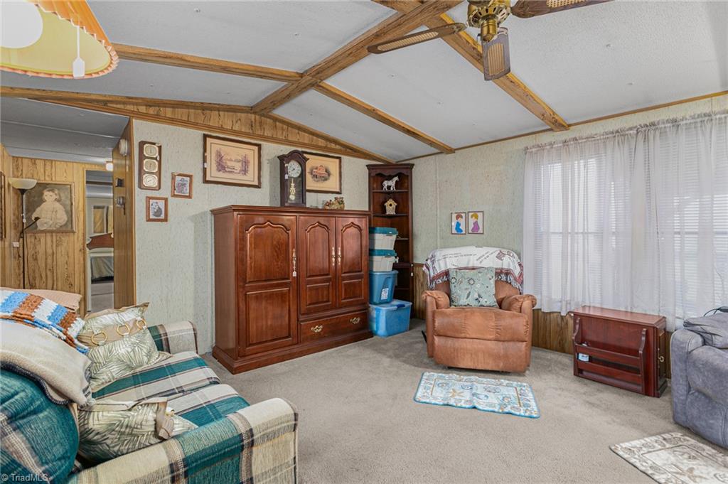 132 Friendly Road Thomasville, NC 27360 - Photo 8 of 31