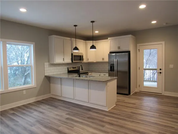 $359,900 | 503 North Lexington Street, Harrisonville, MO 64701