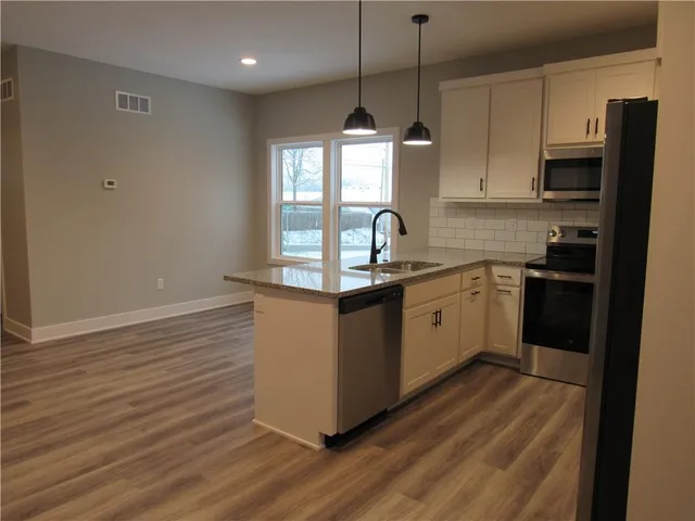 $375,000 | 503 North Lexington Street, Harrisonville, MO 64701