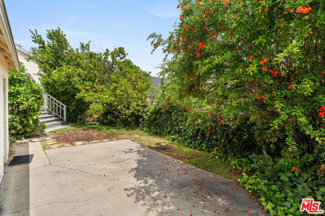 2556 East Villa Street Pasadena, CA 91107 - Photo 25 of 27