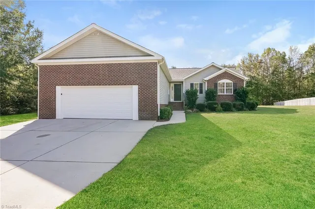 $2,125 | 7873 Springdale Meadow Drive, Stokesdale, NC 27357