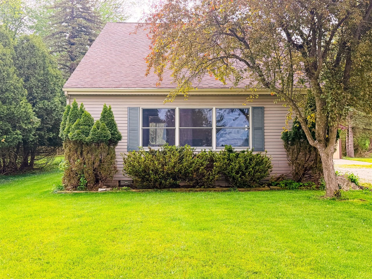 5175 Pleasant Valley Road Manitou Beach, MI 49253 - Photo 6 of 65