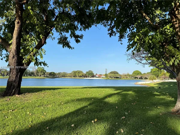 $2,300 | 10521 Southwest 158th Court, Unit 303, Miami, FL 33196
