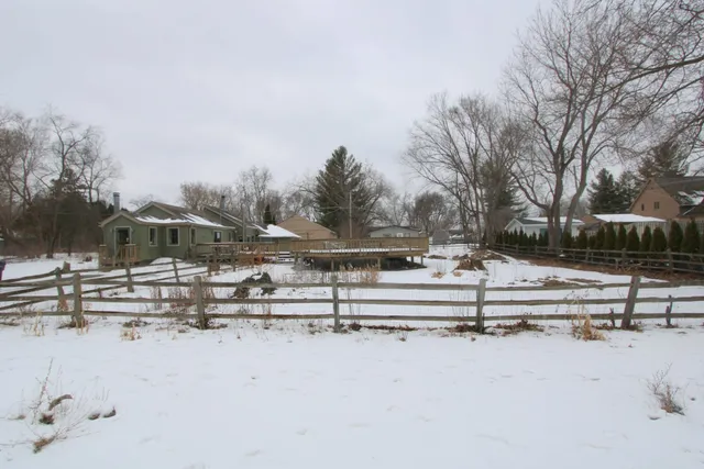 $225,000 | 104 Columbine Street, Crystal Lake, IL 60014