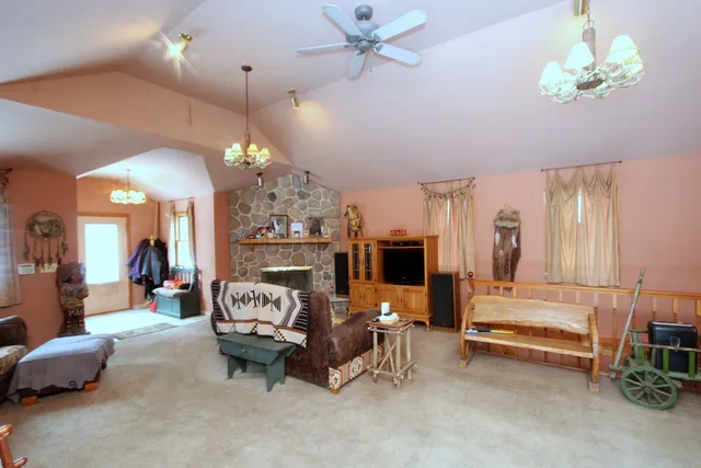 $225,000 | 104 Columbine Street, Crystal Lake, IL 60014