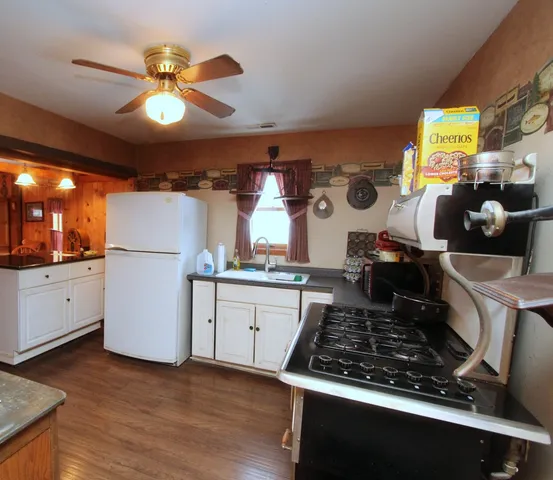 $225,000 | 104 Columbine Street, Crystal Lake, IL 60014