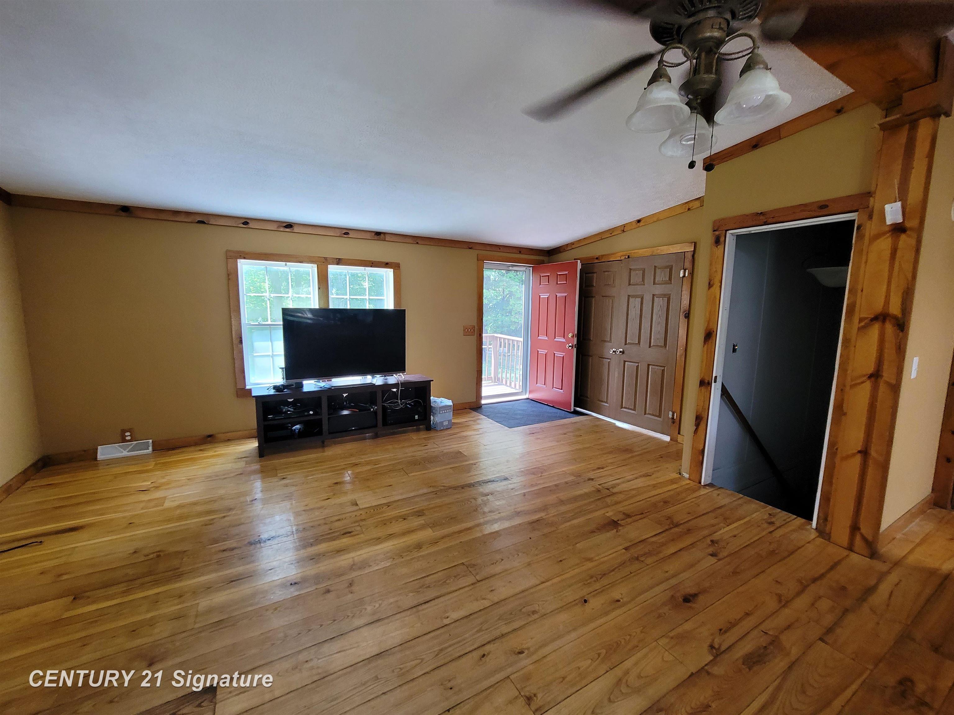 11435 Willard Road Millington, MI 48746 - Photo 5 of 30