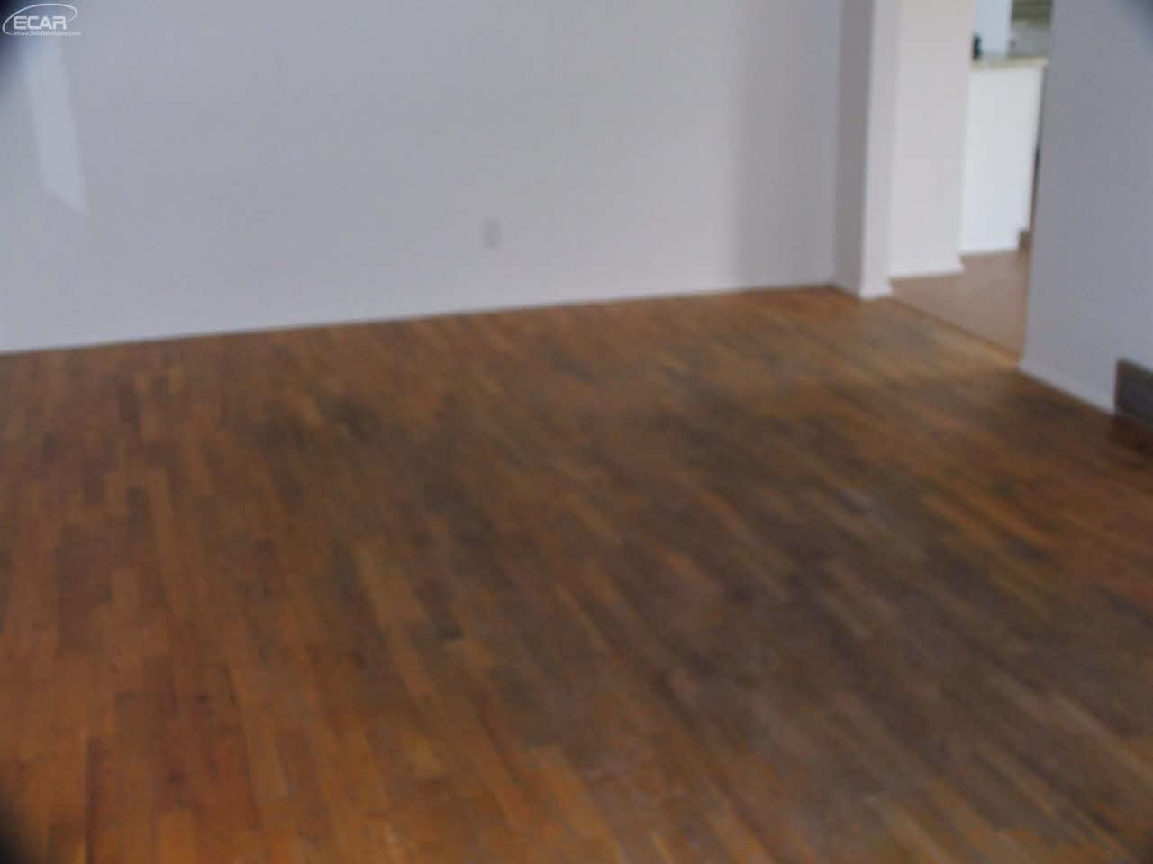 5028 Elms Road Flushing, MI 48433 - Photo 6 of 19