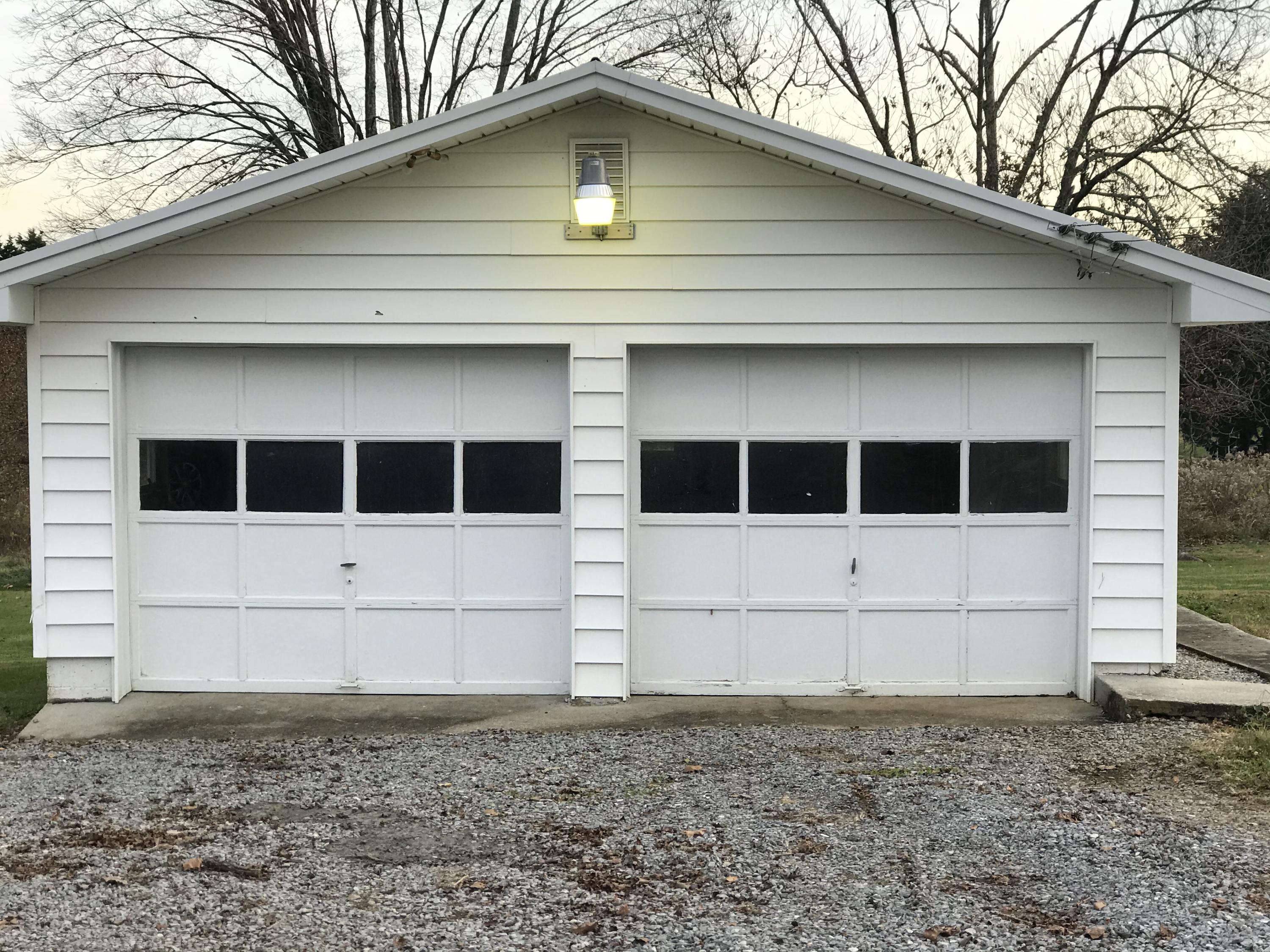 8210 Northeast Emory Road Corryton, TN 37721 - Photo 4 of 18 Front of garage