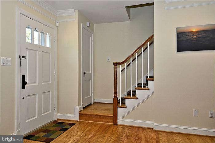 504 Lanark Way Silver Spring, MD 20901 - Photo 11 of 28 Interior (General)