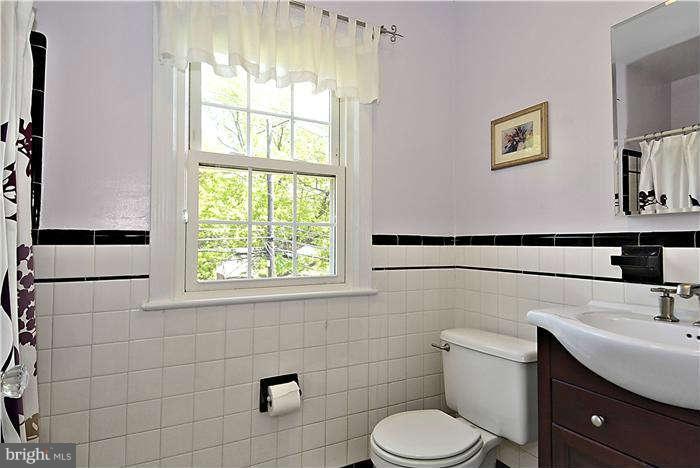 504 Lanark Way Silver Spring, MD 20901 - Photo 17 of 28 Interior (General)