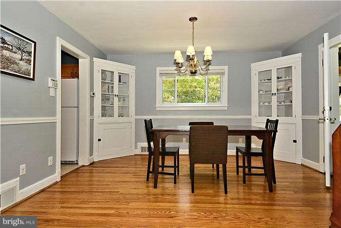 504 Lanark Way Silver Spring, MD 20901 - Photo 5 of 28 Interior (General)